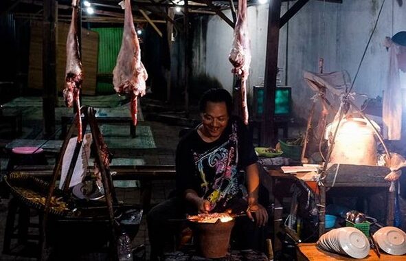 Buka Jam Berapa, Lokasi Dimana, Sejarah Singkat , Daya Tarik, Pasar Maling