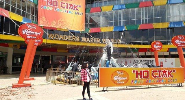 10. Kolam Renang Tirta Marelan, 11. Pantai Cermin Waterpark and Resort, 12. Hairos Waterpark, 13. Wonders Water World, 14. Kolam Renang Seksama Indah (Krensi), 15. Taman Mora Indah