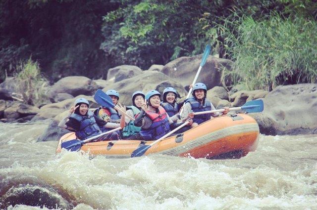 Ada Dua Sungai , Bersih dan Aman , 3 Pilihan Jarak, Banyak Agen Wisata , Harga Paket Rafting , Paket Rafting dan Paintball , Paket 2D1N Hingga 3D1N 