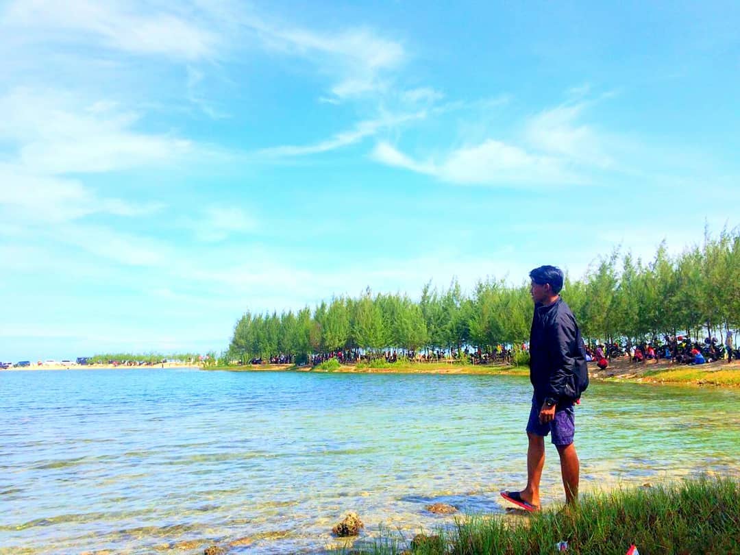 Fasilitas, Pesona Pantai, Berburu Foto, Harga Tiket Masuk, Tips Berlibur