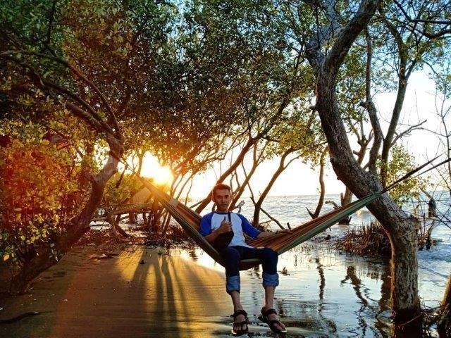 Fasilitas, Pesona Pantai, Berburu Foto, Harga Tiket Masuk, Tips Berlibur