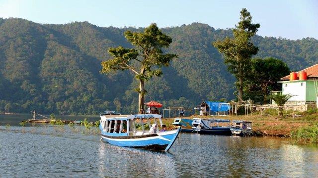 Sejarah Deskripsi , Rute Menuju Lokasi, Daya Pikat , Harga Tiket Masuk , Fasilitas