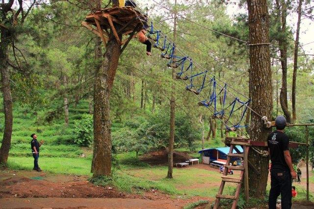 Harga Tiket Masuk, Keindahan Curug, Sejarah Mitos, Jalan Menuju Lokasi , Fasilitas