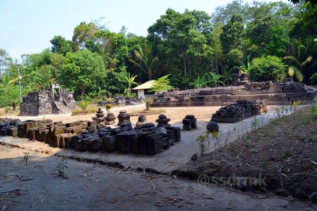 Aset Sejarah, Bangunan Candi , Sejarah Singkat, Terjemahan Isi Prasasti Canggal, Lokasi Dimana 