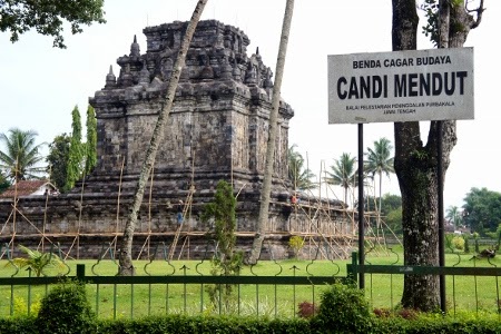 Aset Sejarah, Bangunan Candi , Sejarah Singkat, Terjemahan Isi Prasasti Canggal, Lokasi Dimana 