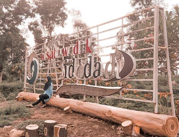 Indah dan Eksotis, Keindahan Potensi, Rute Menuju Lokasi, Buka Jam Berapa, Harga Tiket Masuk