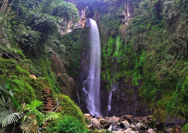 Alami Sejuk, Letak Lokasi, Jalan Menuju Lokasi, Tak Terlupakan, Wisata Air Terjun