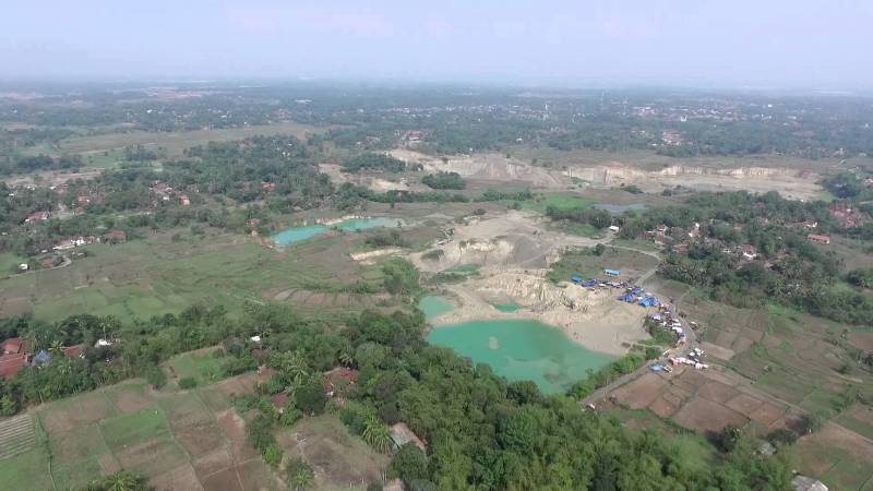Letak Lokasi, Rute Perjalanan, Daya Tarik, Indah Tapi Berbahaya, Fasilitas