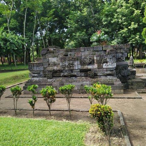 Dimensi Bangunan, Ada Relief, Peninggalan Kerajaan , Hal Dapat Dilakukan, Cara Menuju Lokasi, Harga Tiket Masuk