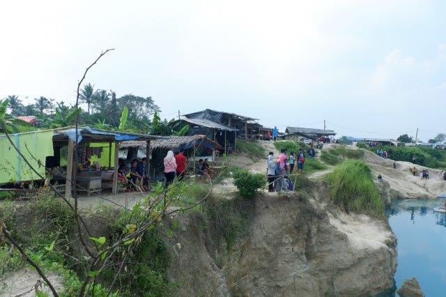 Letak Lokasi, Rute Perjalanan, Daya Tarik, Indah Tapi Berbahaya, Fasilitas