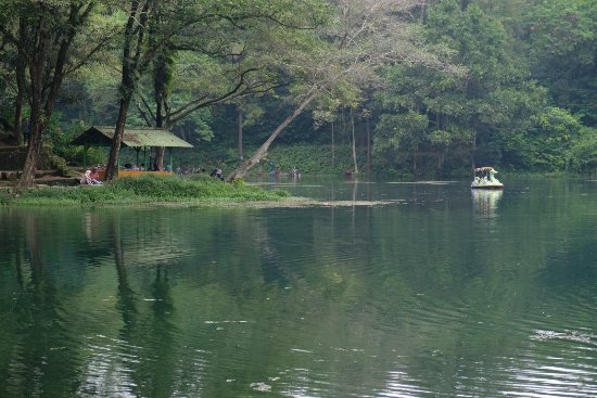 Menyimpan Pesona, Letak Lokasi, Daya Tarik, Fasilitas Yang Ada , Harga Tiket Masuk