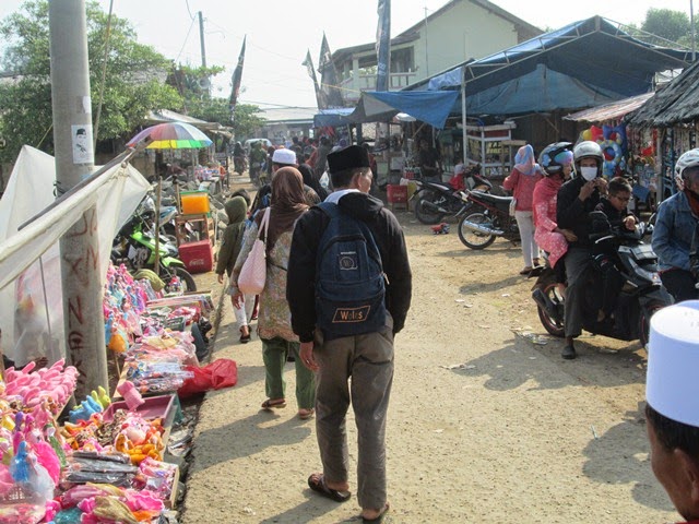 Destinasi Menarik, Sejarah Pulau , Berwisata Disini, Makam Keramat , Rute Menuju Lokasi, Harga Tiket Masuk