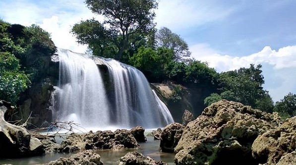Pulau Garam, Hutan Kera Nepa, Rute Menuju Lokasi, Pesona Air Terjun , Asal Usul Lokasi