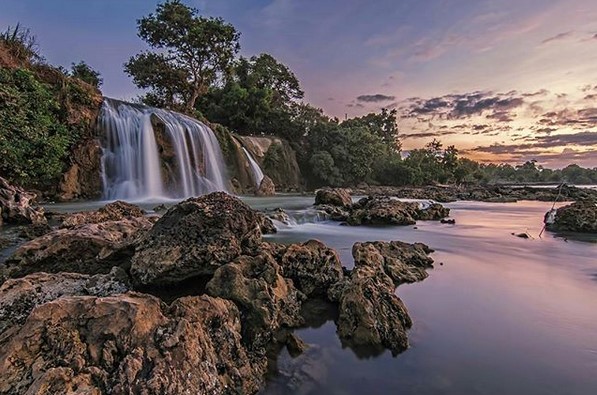 Pulau Garam, Hutan Kera Nepa, Rute Menuju Lokasi, Pesona Air Terjun , Asal Usul Lokasi