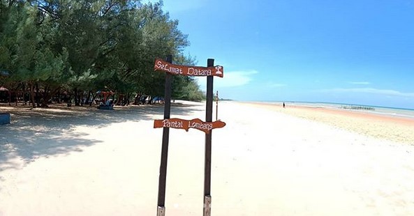 Harga Tiket Masuk, Sejarah Pohon Cemara Udang, Keistimewaan , Kegiatan di Pantai, Rute Menuju Lokasi, Fasilitas Yang Ada 