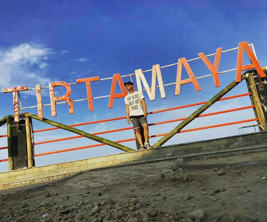 Harga Tiket Masuk, Cara Ke Lokasi, Misteri Sejarah , Pesona Pantai , Fasilitas Lengkap , Keunikannya , Foto Sepuasnya , Jajanan Kuliner 