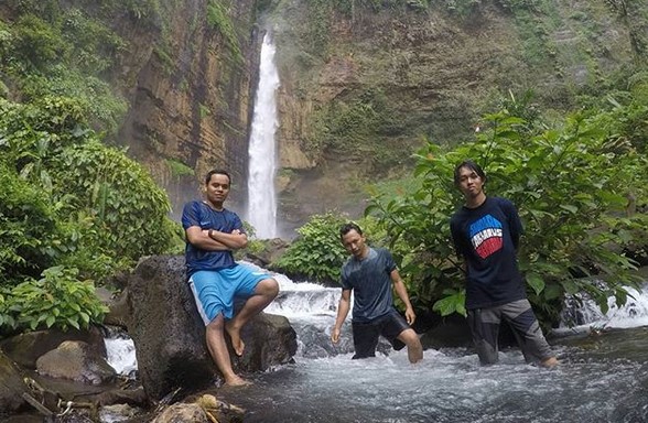 Wisata Air Terjun , Persiapkan Fisik, Hamparan Kebun, Harga Tiket Masuk, Rute Menuju Lokasi