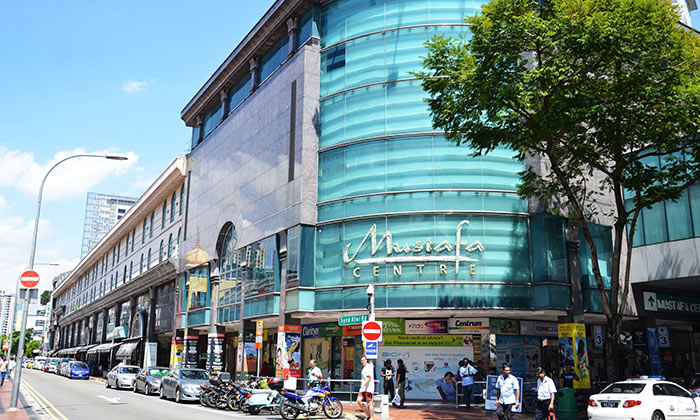 1. Ion Orchard, 2. Vivo City, 3. Paragon Shopping Centre, 4. Mustafa Center, 5. Bugis Junction, 6. Chinatown Point, 7. The Shoppes At Marine Bay Sands, 8. Ngee Ann City, 9. IMM Shopping Mall, 10. Liang Court