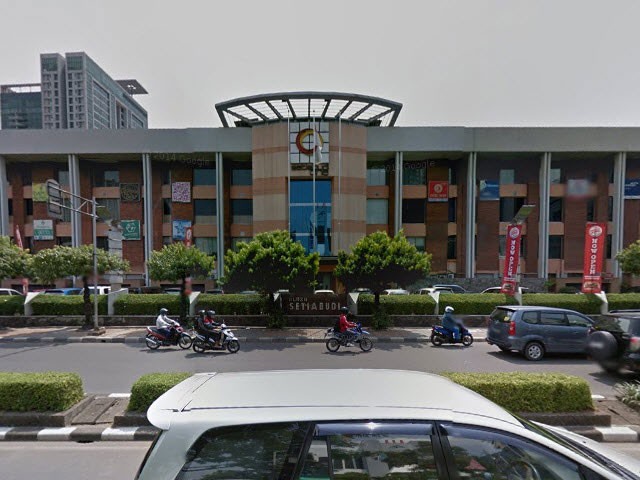1. Kuningan City Mall, 2. Epiwalk, 3. Setiabudi One, 4. ITC Kuningan, 5. The Bellagio Boutique Mall, 6. Ciputra World, 7. Mall Ambasador Kuningan, 8. Kota Kasablanka, 9. Lotte Shopping Avenue, 10. Plaza Festival Kuningan