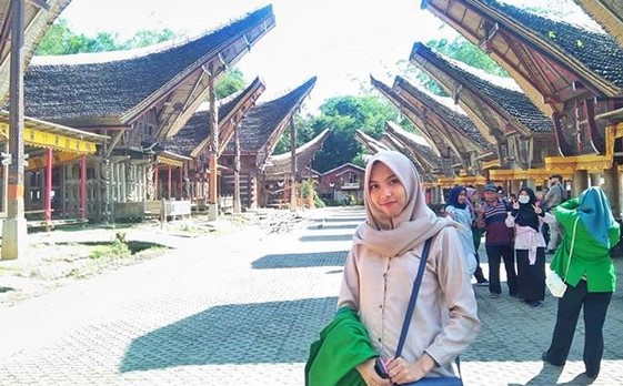 Harga Tiket Masuk Kete Kesu, Lokasi Kete Kesu, Hal yang Menarik di Kete Kesu, 1. Tongkonan, 2. Bukit Buntu Kesu, Tips Berwisata di Kete Kesu