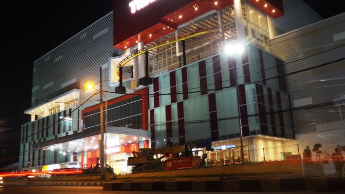 1. Paragon, 2. Mall Ciputra, 3. Java Supermall, 4. DP Mall, 5. Semarang Town Square, 6. Central City Mall, 7. Queen City Mall, 8. Transmart Setiabudi, 9. Metro Plaza, 10. Transmart Majapahit