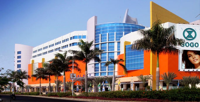 1. Galaxy Mall, 2. Grand City Mall, 3. Surabaya Town Square, 4. Ciputra World Mall, 5. Tunjungan Plaza, 6. Royal Plaza, 7. Supermall Pakuwon Indah, 8. Marvell City, 9. World Trade Center, 10. CITO Mall
