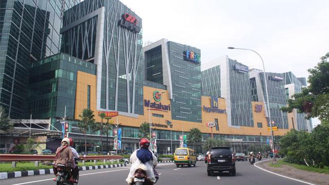 1. Galaxy Mall, 2. Grand City Mall, 3. Surabaya Town Square, 4. Ciputra World Mall, 5. Tunjungan Plaza, 6. Royal Plaza, 7. Supermall Pakuwon Indah, 8. Marvell City, 9. World Trade Center, 10. CITO Mall