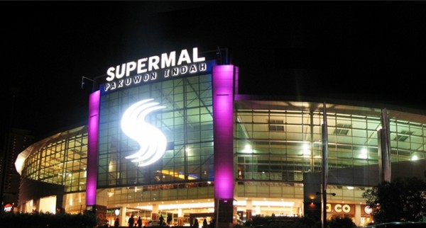 1. Galaxy Mall, 2. Grand City Mall, 3. Surabaya Town Square, 4. Ciputra World Mall, 5. Tunjungan Plaza, 6. Royal Plaza, 7. Supermall Pakuwon Indah, 8. Marvell City, 9. World Trade Center, 10. CITO Mall