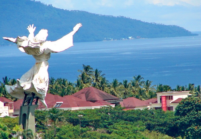 Megahnya Rancangan Monumen Patung Yesus, Lika-liku Perjalanan Menuju Patung Yesus, Rute Jalan Menuju Patung Yesus, Patung Yesus yang Tersebar di Berbagai Pelosok Dunia, Destinasi Bawah Air Terbaik di Manado, Surga Tersembunyi Dataran Tinggi Manado