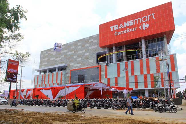 1. Mall SKA, 2. Mall Pekanbaru, 3. Sadira Plaza &amp; Tangram Hotel, 4. Senapelan Plaza, 5. Star City Square, 6. Mall Ciputra Seraya, 7. Plaza Sukaramai, 8. Citra Plaza, 9. Transmart carrefour, 10. Metropolitan City