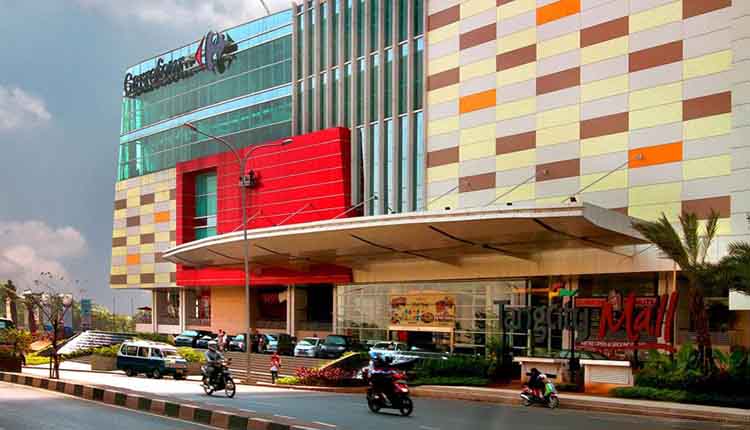 1. Aeon Mall BSD City, 2. International Trade Center (ITC) BSD, 3. IKEA Mall Alam Sutera, 4. Bintaro Jaya Xchange Mall, 5. Tangcity Superblock Mall, 6. Supermall Karawaci, 7. Bandara City Mall, 8. Living World Alam Sutera, 9. WTC Mall, 10. Summarecon Mall Serpong