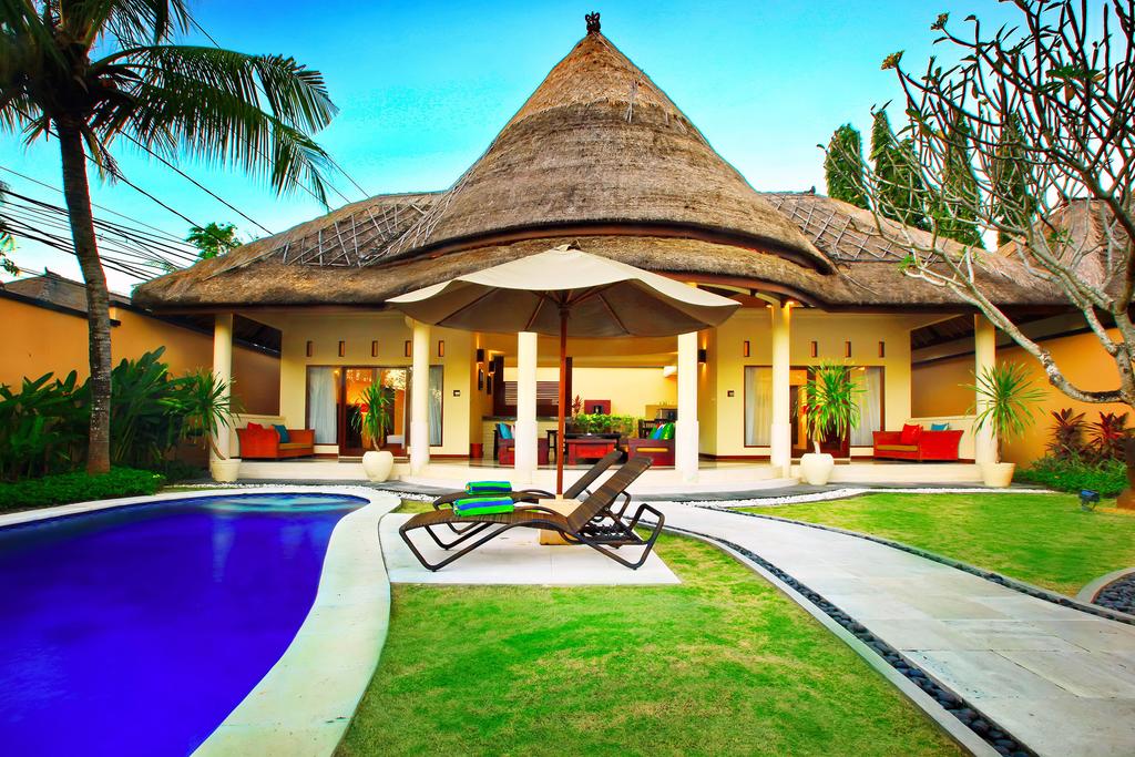 1. Adinda Balangan, 2. Ahimsa Beach, 3. Temple Hill, 4. The Kamojang, 5. Kayumanis, 6. Buana Bali, 7. Gending Kedis, 8. Balquisse Heritage, 9. The Mutiara, 10. The Villas