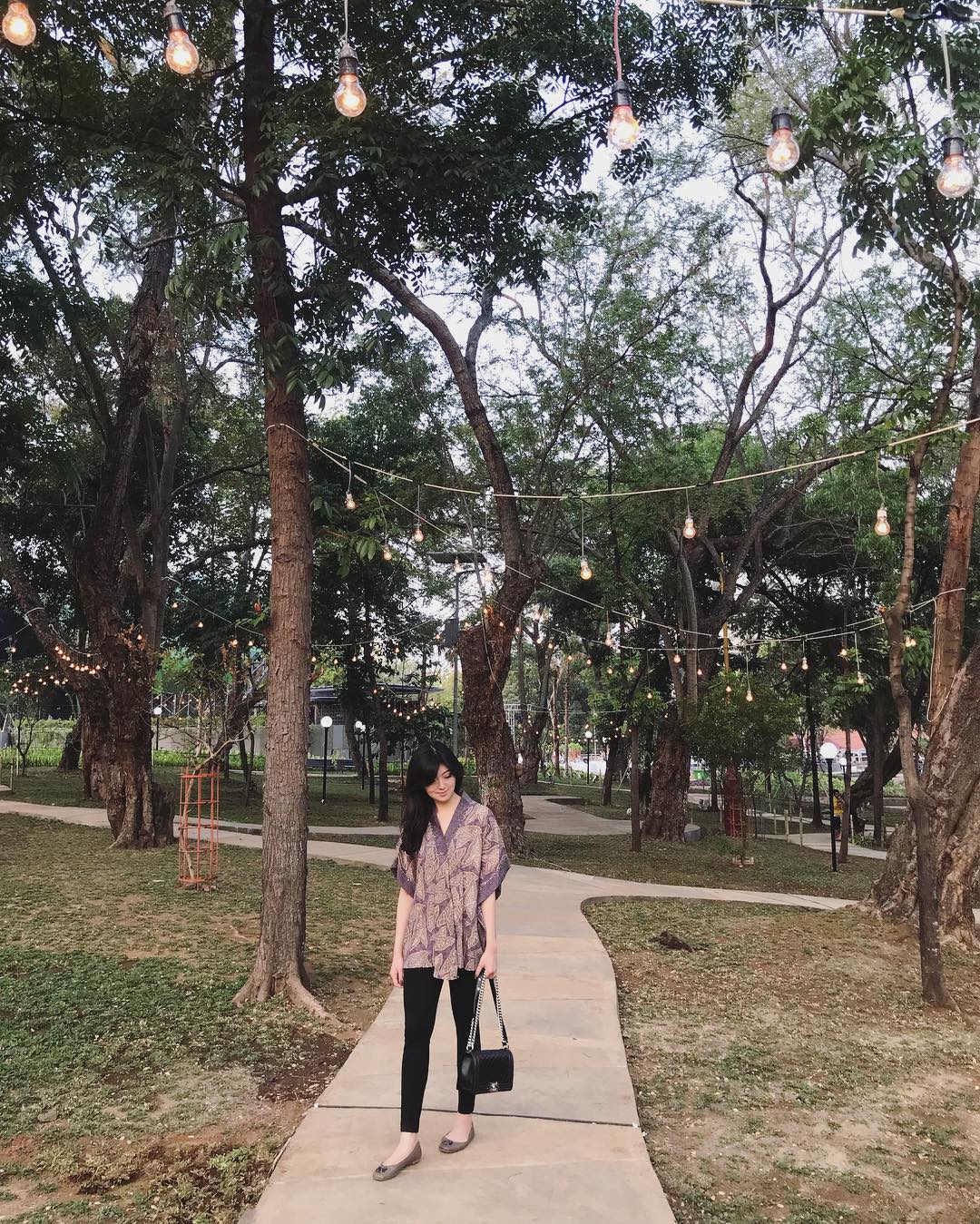 1. Air Mancur Menari, 2. Peresmian Taman, 3. Dulunya taman ini adalah taman KB, 4. Luas 5.000 meter persegi, 5. Siap dinikmati masyarakat umum, 6. Dekat Dengan Kawasan Simpang Lima, 7. Dekat Dengan GOR Tri Lomba Juang, 8. Taman yang memberikan warna baru di Kota Semarang, 9. Terletak di pusat kota, 10. Banyak unsur budaya