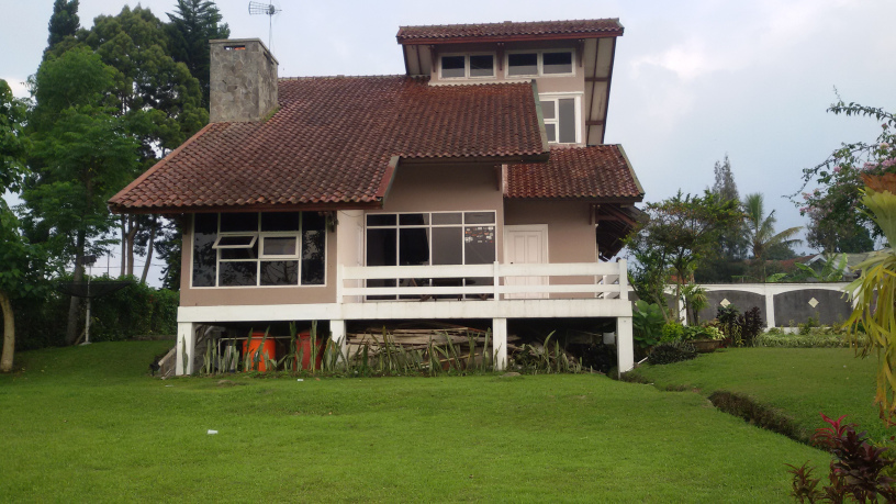1. Villa Sophia, 2. Villa Aurelia, 3. Satria Biru, 4. Villa Istaghna, 5. Santo Yusuf, 6. Batu Merah, 7. Tipe Cartoon, 8. Tipe Nothingham, 9. Vila Arisela