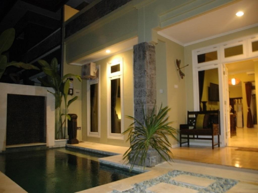1. Karlamanda Villa, 2. De Cinta Villa, 3. Villa Saraswati, 4. Kuta Holiday, 5. Villa Rio, 6. The Surya, 7. The Bene, 8. Zen-Tao Villa