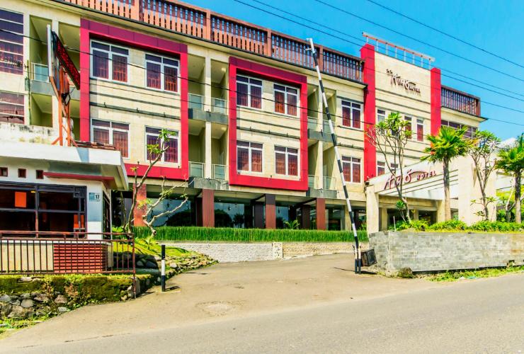 1. Sindang Reret Ciwidey, 2. Hotel Pesona Ciwidey, 3. Ciwidey Hills Radhina, 4. Pondok Winagung, 5. Hotel Albis