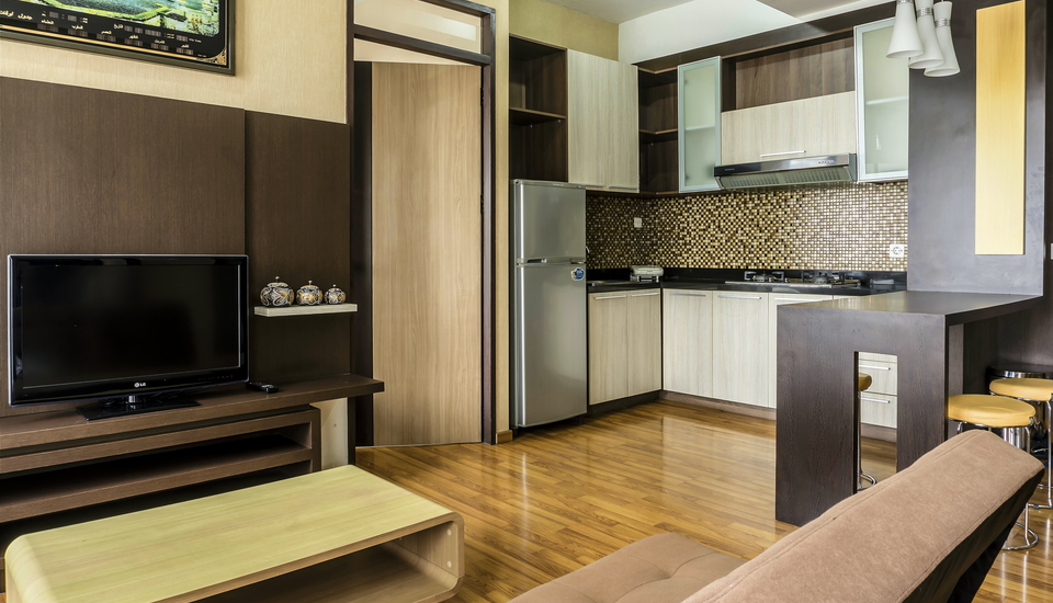 1. Simply Valore Hotel, 2. Great Escape Apartment, 3. High Livin Apartmen, 4. Gateway Pasteur