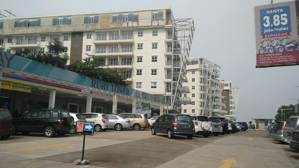 1. Simply Valore Hotel, 2. Great Escape Apartment, 3. High Livin Apartmen, 4. Gateway Pasteur