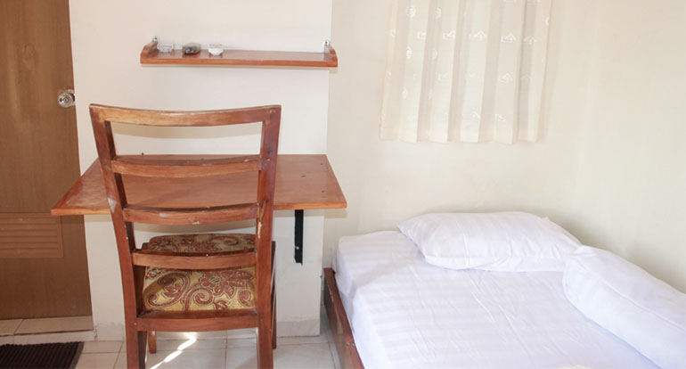 1. Kost Wisma Sesar Tipe B, 2. Kost Cemara Kesambi, 3. Kost Vinadodita, 4. Kost Aurelyca Tipe B, 5. Kost Puriarta, 6. Kost Pondok Shafa 98, 7. Kost An-nur Wirasari, 8. Kost CKD House Kesambi, 9. Kost Pondok Jiela Tipe A, 10. Kost Wisma AR