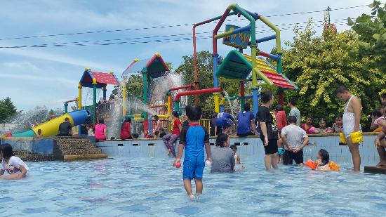 Ancol Jakarta Bay City, 1. Atlantis, 2. Ocean Dream Samudra, 3. Seaworld, Area Paling Ramai