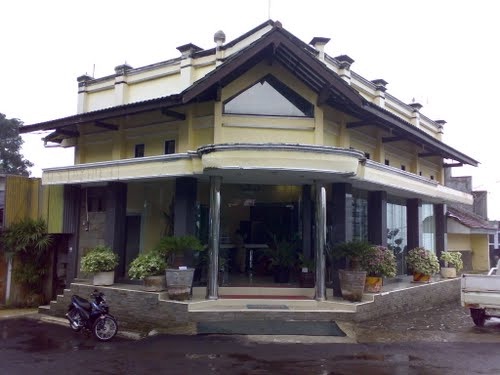 1. Villa Edelweiss 3, 2. Villa Edelweiss 1, 3. Sehat Villa, 4. Virgo Villa, 5. Amarta Gading, 6. Villa Curug Bayan, 7. Villa Anandha, 8. Krisna Villa, 9. Kayu Palem, 10. Villa Baturraden, 11. Villa Sagita, 12. Villa Agathis