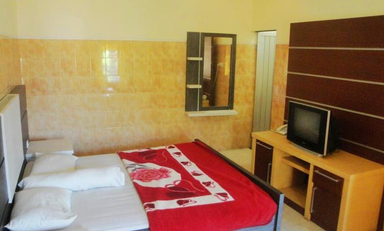 1. Amanda Hills, 2. Arjuno 10, 3. Griya Persada, 4. Bismo 6, 5. Andong Utama, 6. KJ Villa, 7. Bourgenvile Merah, 8. Villa Anjasmoro, 9. Bergas Indah, 10. Cempaka Kuning, 11. Comfort Room, 12. Griya Do it, 13. Villa Kana, 14. Villa Joglo, 15. Villa Gajahmungkur
