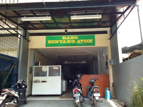 1. Bakso Cuankie Serayu, 2. Bakso Semar, 3. Bakso Malang Enggal, 4. Kedai Bakso Arief, 5. Bakso Djingkrak, 6. Bakso Bintang Avon, 7. Bakso Ceker Braga, 8. Bakso Rudal Anggrek, 9. Bakso Ikah Asgar, 10. Bakmi Encek