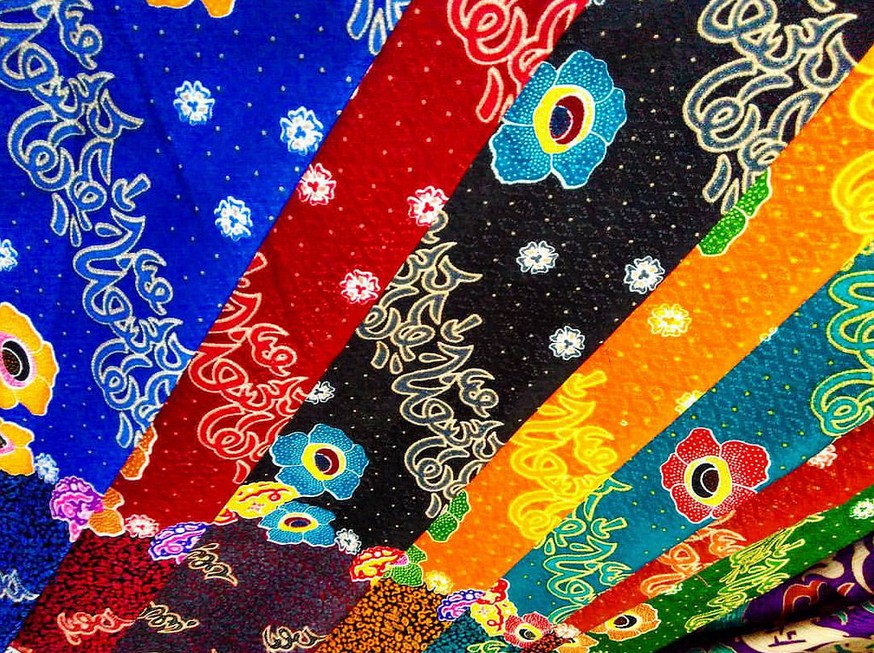 1. Batik Besurek, 2. Kerajinan Kulit Lantung, 3. Miniatur Dol (Alat Musik khas bengkulu), 4. Kerajinan Kayu, 5. Kerajinan Bambu, 6. Kerajinan Batik, 7. Replika Senjata, 8. Kerajinan Tanah liat, 9. Aksesoris Pernak-pernik, 10. Miniatur Kendaraan