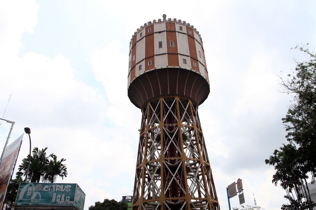 1. Darajat Pass, 2. Sumber Alam Tirtanadi, 3. Awit Sinar Alam, 4. Puncak Darajat, 5. Antralina, 6. Augusta, 7. Sabda Alam, 8. Surya Alam, 9. Kolam Renang Bina, 10. Kondang Sari, 11. Banyoe Sinergi Mandala