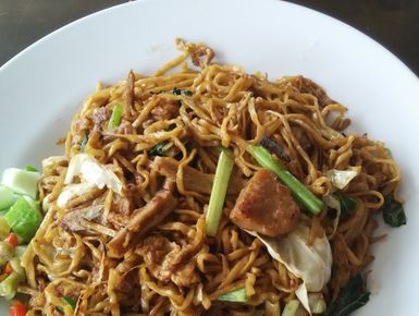 1. Resto Mie Ayam Berkat, 2. Yamien 88 Cijantung, 3. Mie Ayam Fajar, 4. Bakmie Arcadia, 5. Bakmi GM, 6. Bakmi Roxy, 7. Bakmi Bangka 33
