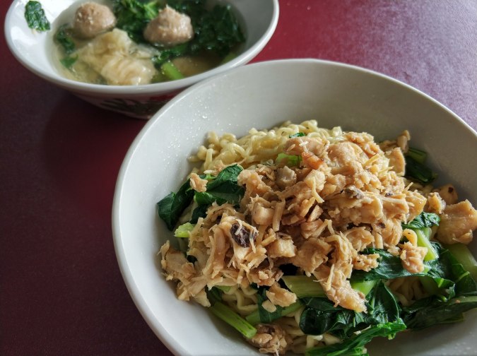 1. Resto Mie Ayam Berkat, 2. Yamien 88 Cijantung, 3. Mie Ayam Fajar, 4. Bakmie Arcadia, 5. Bakmi GM, 6. Bakmi Roxy, 7. Bakmi Bangka 33