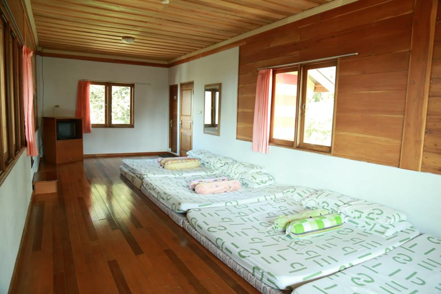 1. Tjemara Dua, 2. Villa Parikesit, 3. Villa Cabean, 4. Villa Muria