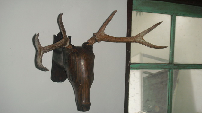 1. Kain Tenun, 2. Tas Tenun, 3. Kerajinan Kayu Cendana, 4. Tenun Ikat, 5. ReplikaSasando, 6. Pajangan Tanduk, 7. Sarung Selendang Prada, 9. Tilangga, 10. Aksesoris Lainnya
