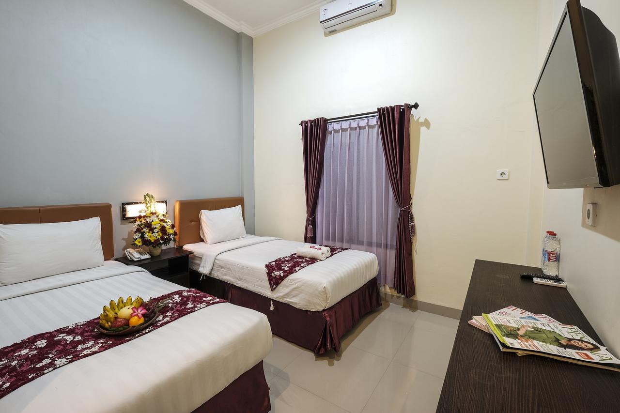 1. The Cangkringan Villas and Spa, 2. Villa Blusteps with Stunning View, 3. Malioboro Garden Hotel, 4. KJ Hotel Yogyakarta, 5. Hotel Neo Yogyakarta, 6. Rivisha Hotel Yogyakarta, 7. Blue Garden Yogyakarta, 8. Villa Sunset Yogyakarta, 9. Indoluxe Hotel Yogyakarta, 10. Swiss-Belboutique